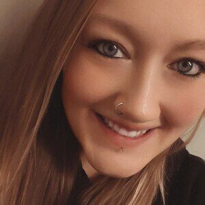 Meet your Posher, Klairi